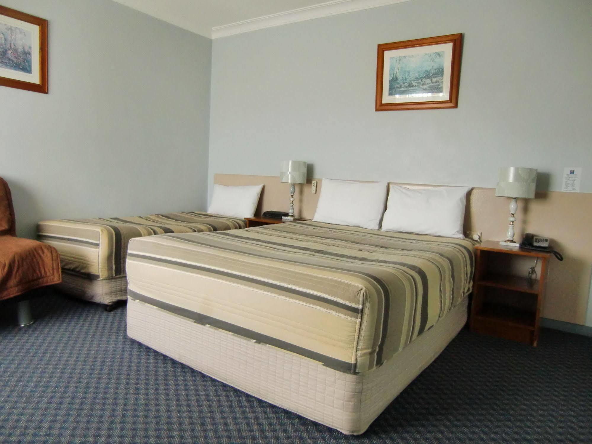 Bairnsdale Kansas City Motel Bagian luar foto